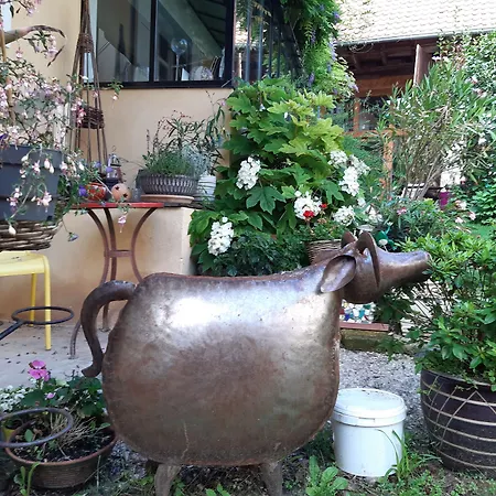 Un Soir D'ete - D'hotes Bed & Breakfast 4*